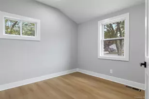 506 Scherger Ave, Patchogue, NY 11772 - Photo 15