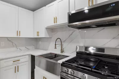 506 Scherger Avenue, Patchogue, NY 11772 - Photo 9