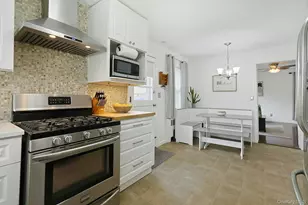 225 Carol Ave, Pelham, NY 10803 - Photo 11