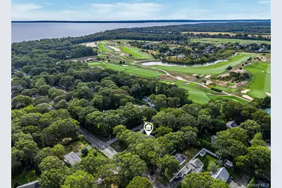 920 Bray Avenue, Laurel, NY 11948 - Photo 33