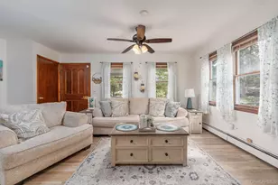 920 Bray Ave, Laurel, NY 11948 - Photo 5