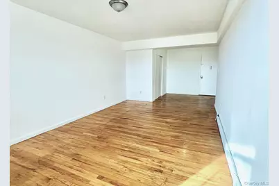 84-70 129th Street #4D, Kew Gardens, NY 11415 - Photo 3
