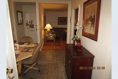 1561 Central Park Ave #I-5, Yonkers, NY 10710 - Photo 11