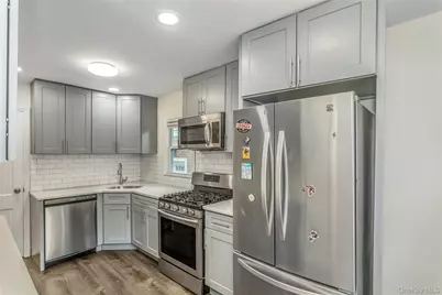 136 N 1st Street, New Hyde Park, NY 11040 - Photo 9