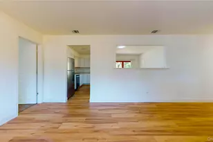 9 Brushwood Dr, Shirley, NY 11967 - Photo 5