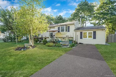 2812 Sipp Avenue, Medford, NY 11763 - Photo 1