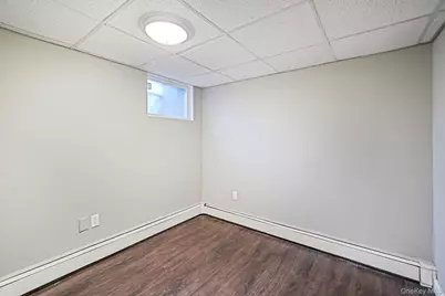 2812 Sipp Avenue, Medford, NY 11763 - Photo 27