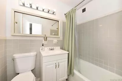 175-20 Wexford Terrace #16L, Jamaica, NY 11432 - Photo 11