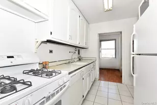 175-20 Wexford Terrace, Jamaica, NY 11432 - Photo 5