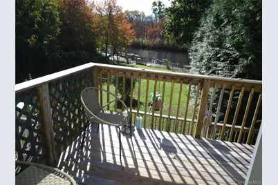 725 W Main Street, Riverhead, NY 11901 - Photo 19