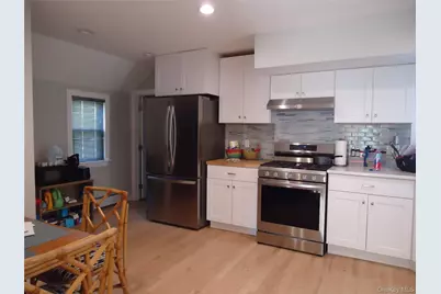 725 W Main Street, Riverhead, NY 11901 - Photo 15