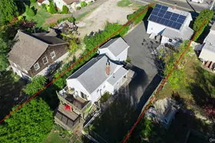 725 W Main St, Riverhead, NY 11901 - Photo 5