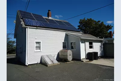 725 W Main Street, Riverhead, NY 11901 - Photo 27