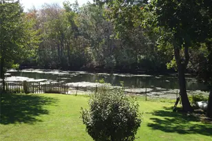 725 W Main St, Riverhead, NY 11901 - Photo 13