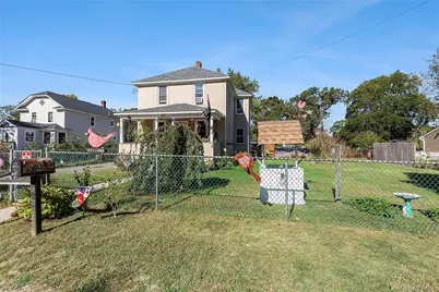 127 Lake Avenue, Flanders, NY 11901 - Photo 1