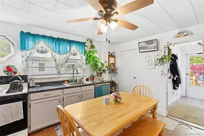 127 Lake Avenue, Flanders, NY 11901 - Photo 13