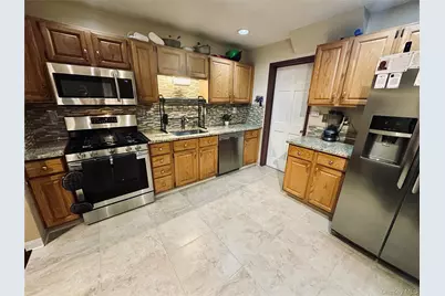 125 Pinebrook Drive, Hyde Park, NY 12538 - Photo 7