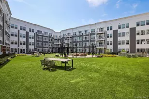 75 E Hoffman Ave, Lindenhurst, NY 11757 - Photo 3