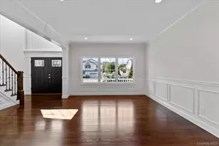 17 Hannington Ave, Wantagh, NY 11793 - Photo 5