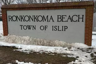 61 Eastview Rd, Ronkonkoma, NY 11779 - Photo 23