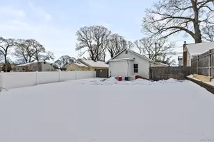 61 Eastview Rd, Ronkonkoma, NY 11779 - Photo 19