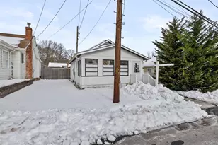 61 Eastview Rd, Ronkonkoma, NY 11779 - Photo 3