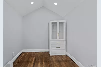 61 Eastview Road, Ronkonkoma, NY 11779 - Photo 15