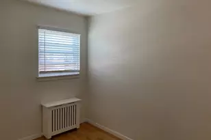 73-18 260th St, Glen Oaks, NY 11004 - Photo 9