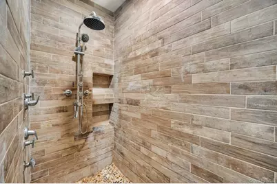 24 Raynor Street, West Babylon, NY 11704 - Photo 37