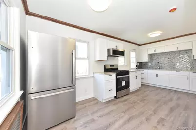 461 Pinebrook Avenue, West Hempstead, NY 11552 - Photo 9