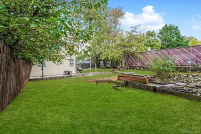 51 Rockwell Avenue, New York, NY 10305 - Photo 23