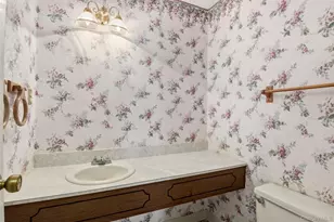 607 Cabot Ct E, Saint James, NY 11780 - Photo 17