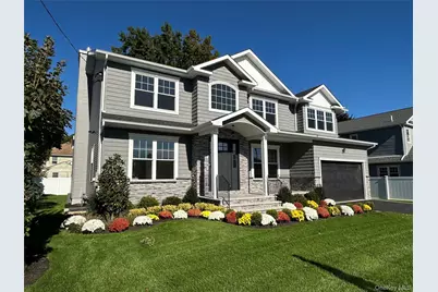 526 Park Avenue, Merrick, NY 11566 - Photo 1