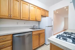 22 N Forest Ave, Rockville Centre, NY 11570 - Photo 3