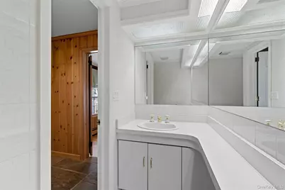 250 Manor Road, Huntington, NY 11743 - Photo 27