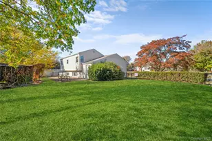 68 7th St, Bay Shore, NY 11706 - Photo 21