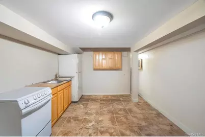 323 Barbey Street, Brooklyn, NY 11207 - Photo 27