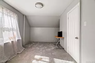 21 Jasper St, Valley Stream, NY 11580 - Photo 15