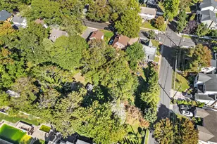 1708 Cornelius Ave, Wantagh, NY 11793 - Photo 37