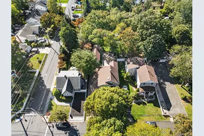 1708 Cornelius Avenue, Wantagh, NY 11793 - Photo 33