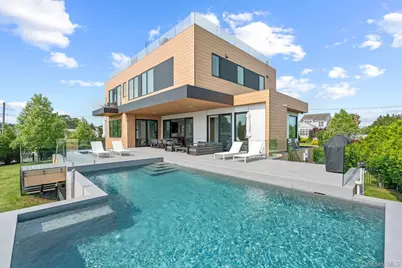 8 Middle Pond Lane, Southampton, NY 11968 - Photo 3