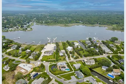 8 Middle Pond Lane, Southampton, NY 11968 - Photo 5