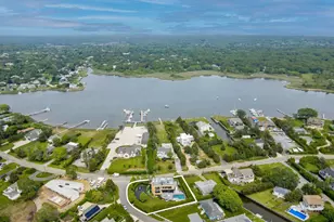 8 Middle Pond Ln, Southampton, NY 11968 - Photo 5