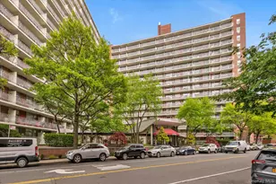 61-15 97th St, Rego Park, NY 11374 - Photo 23