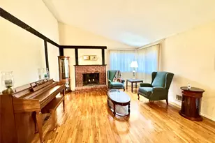 21 Fuller St, Dix Hills, NY 11746 - Photo 13