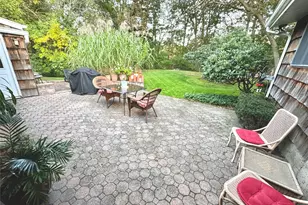 21 Fuller St, Dix Hills, NY 11746 - Photo 37