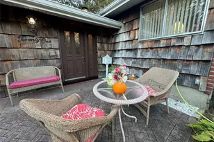 21 Fuller St, Dix Hills, NY 11746 - Photo 7