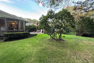 21 Fuller St, Dix Hills, NY 11746 - Photo 43