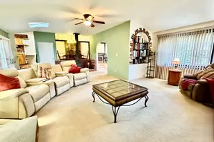 21 Fuller St, Dix Hills, NY 11746 - Photo 11