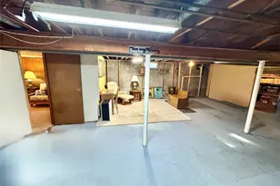 21 Fuller St, Dix Hills, NY 11746 - Photo 35